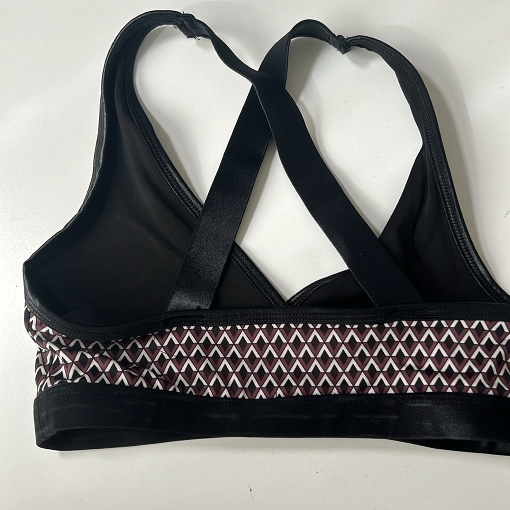 Noli Geometric Criss Cross Strap Sports Bra Sz S K - Picture 2 of 3